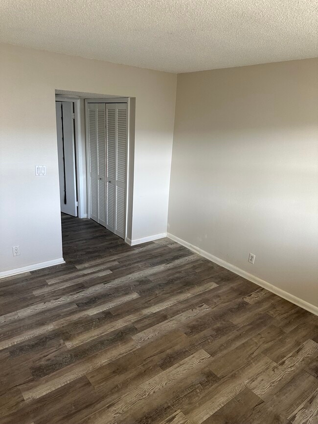 Bedroom - 220 SW 9th Ave Unit 419