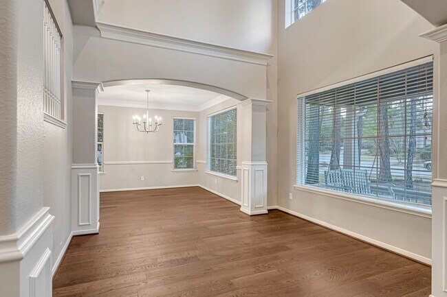 Photo - 199 Maple Path Pl