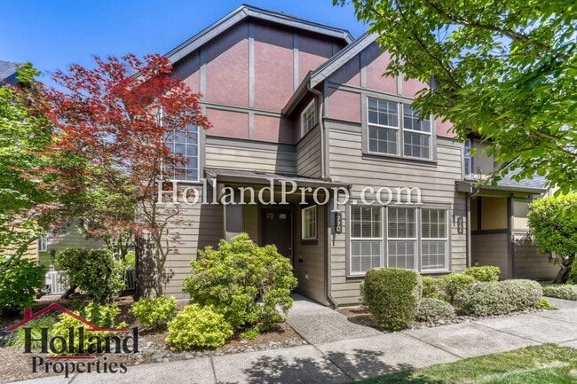 Building Photo - Comfortable & Convenient Hillsboro Living!