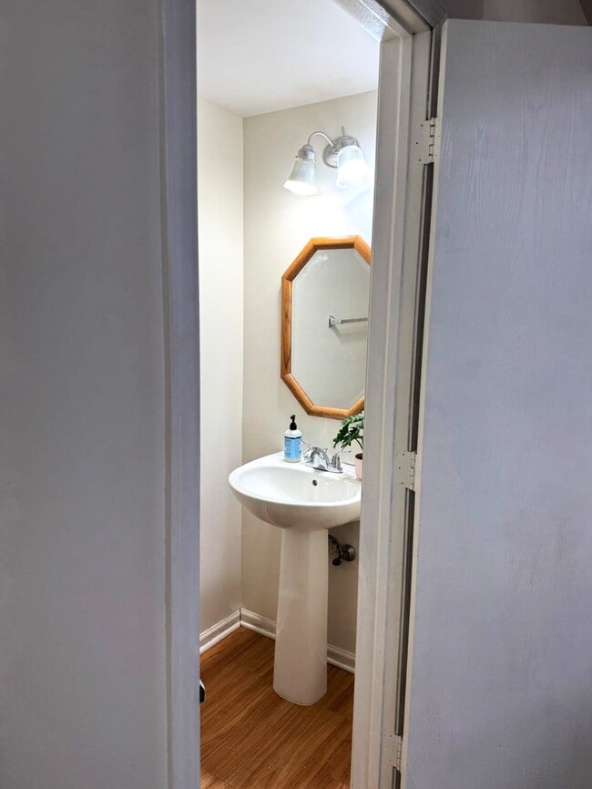 Photo - 2528 Bordeaux Ln