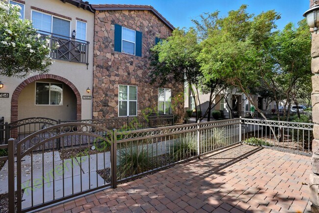 Photo - 3 bed/2.5 bath Condo in Gilbert’s Lofts in...