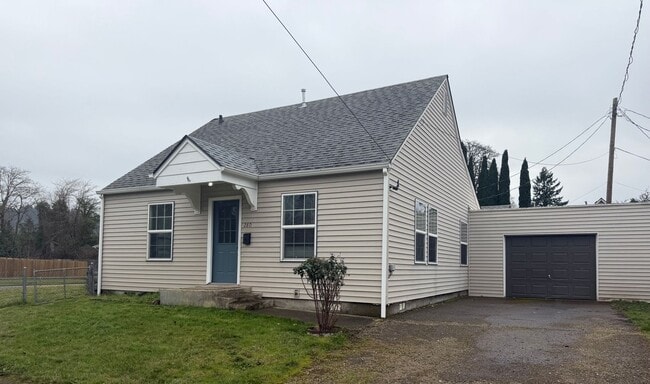 Building Photo - 260 E Sherman St Unit 280