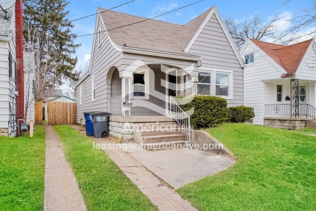 Photo - 1736 Mansfield Rd