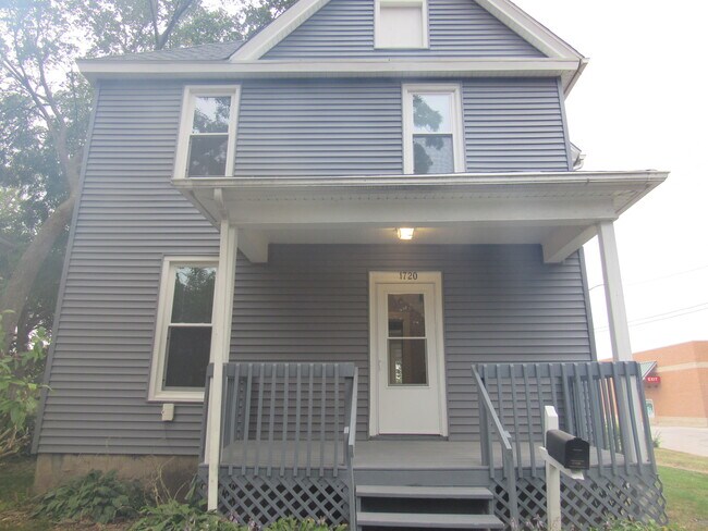 Photo - 1720 N Perry St