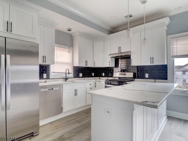 Photo - 385 E Main St