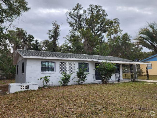 Building Photo - 2210 NW 18th St Rental