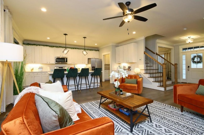 Photo - 2403 Hart St