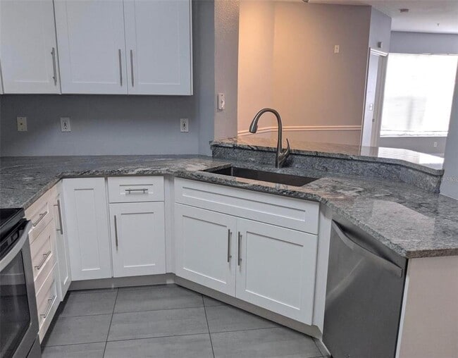 Photo - 5530 Metrowest Blvd Unit 210