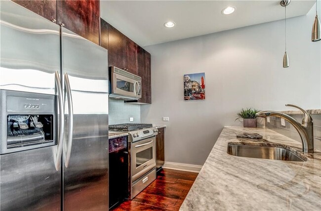 Photo - 905 Juniper St NE Unit 802