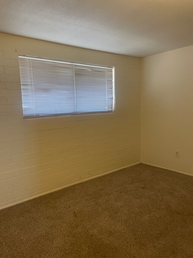 Photo - 4220 N Granada Dr Unit 3