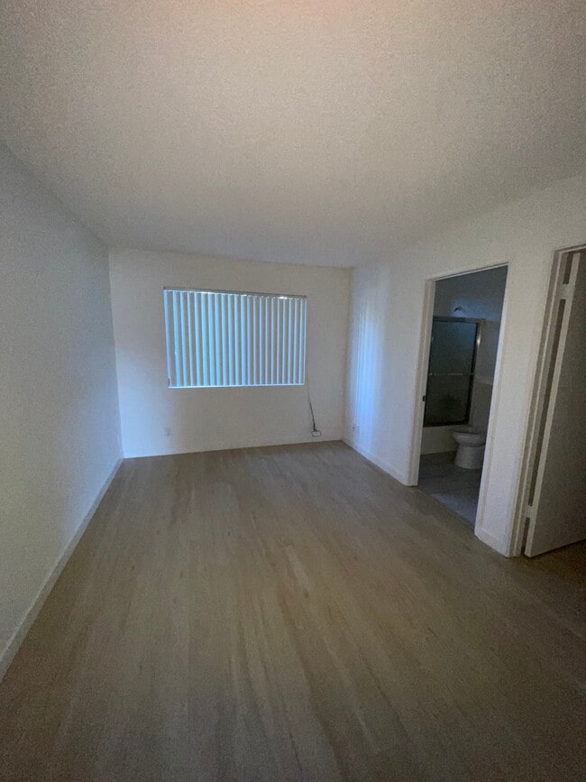 Building Photo - 11707 Otsego St Unit F Rental