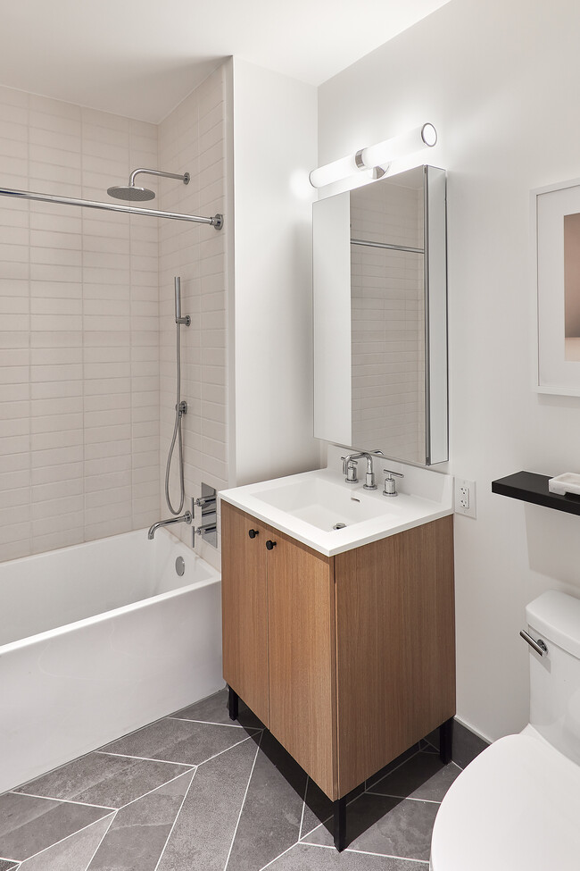 Photo - Magnolia Dumbo