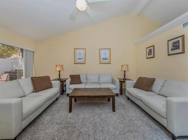 Photo - 1585 Tarpon Center Dr