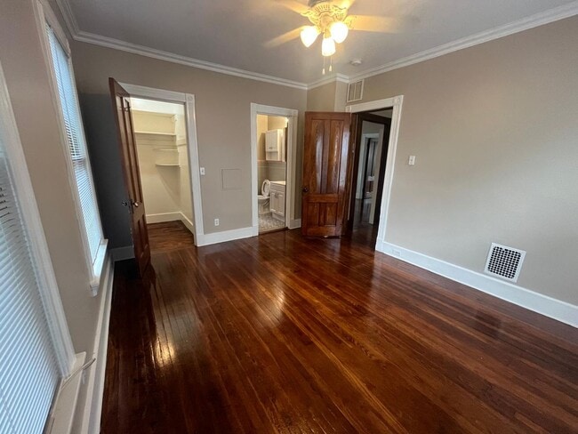 Photo - 117 Maple St