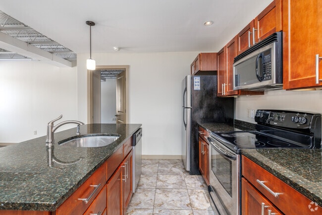2BR, 2BA - 1,370SF - Kitchen