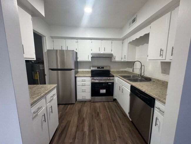 Building Photo - 713 Woodvale Ave Unit A Rental