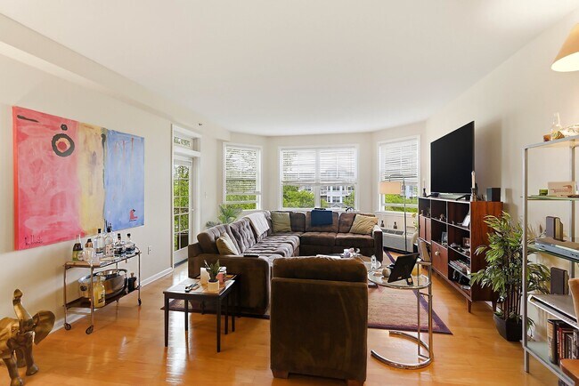 Photo - 15 Freedom Way Unit 307
