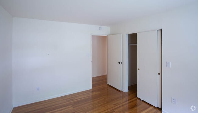 2BR, 2BA