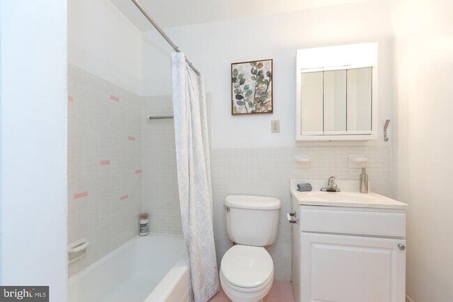 Photo - 135 S 19th St Unit 1002