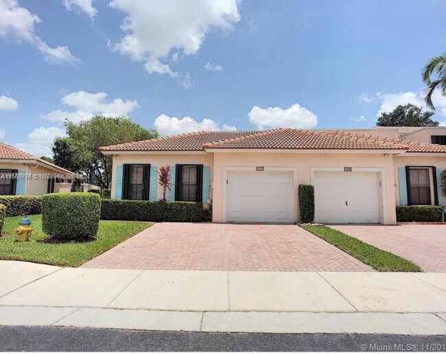 Photo - 701 SW 158th Terrace Townhome