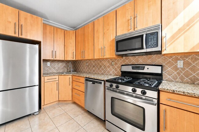 Photo - 254 1st St Unit 4