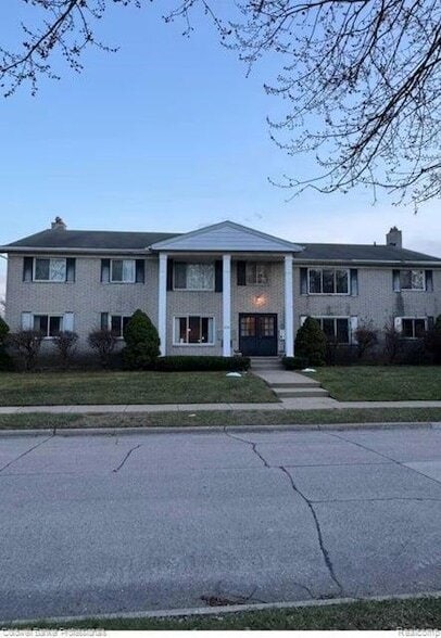 Photo - 510 Montrose Ave Unidad 6