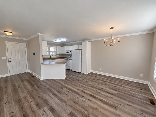 714 Ralph Graham Dr