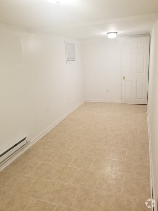 Building Photo - 5604 Cedar Ave Rental