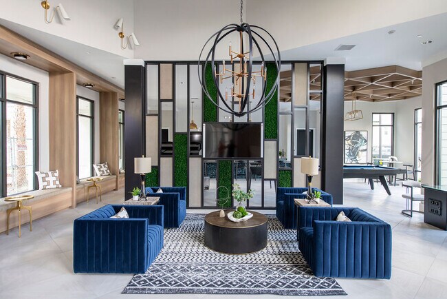 Chat en - Urbon @ Nona Apartment Homes