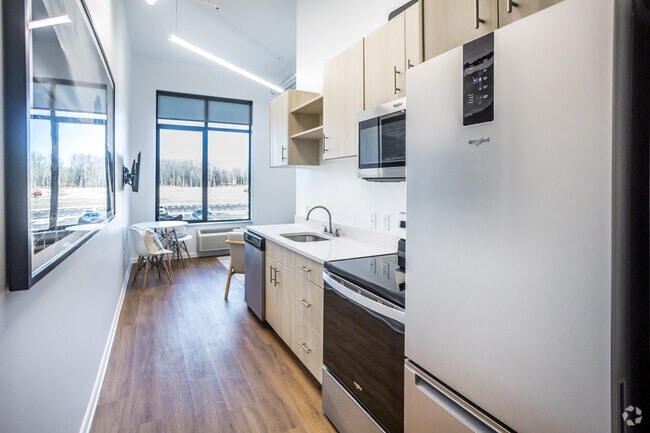 0 BR, 1 BA - 365SF