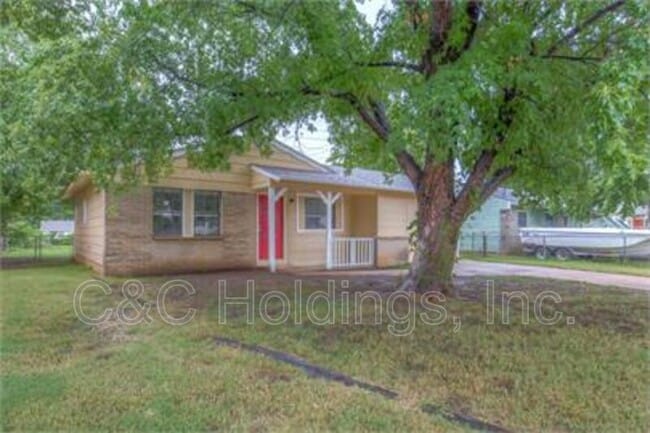 Photo - 212 201st E Ave