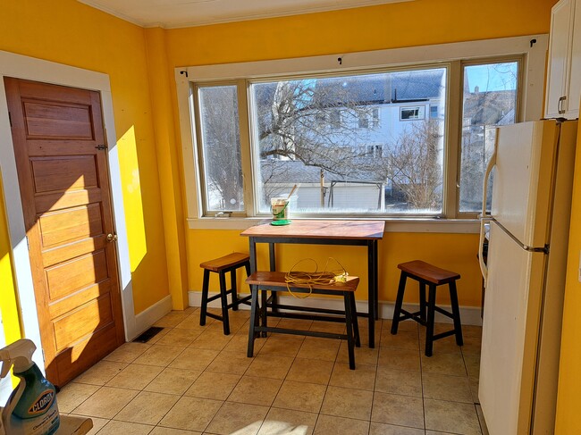 Photo - 14 Bellevue Ave Unit 14 B Bellevue Ave