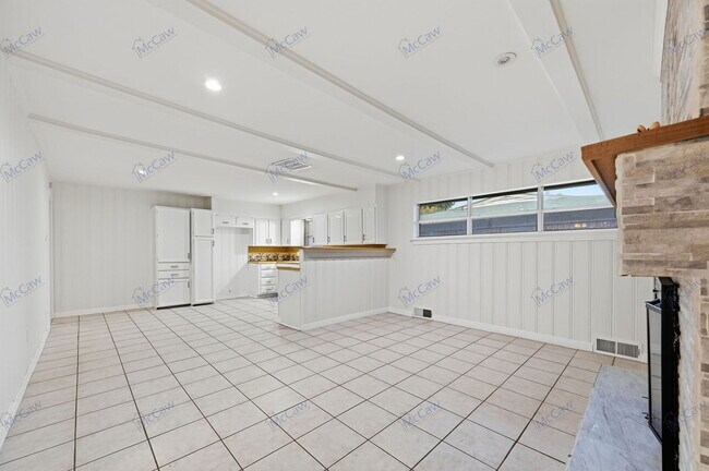 Photo - 9924 Coldwater Cir