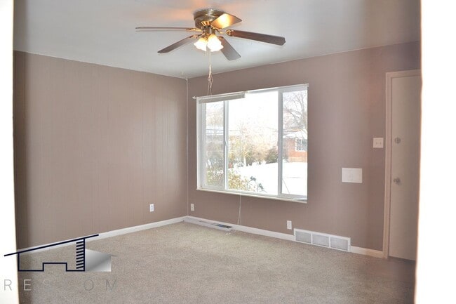 Photo - 3729 Quincy Ave