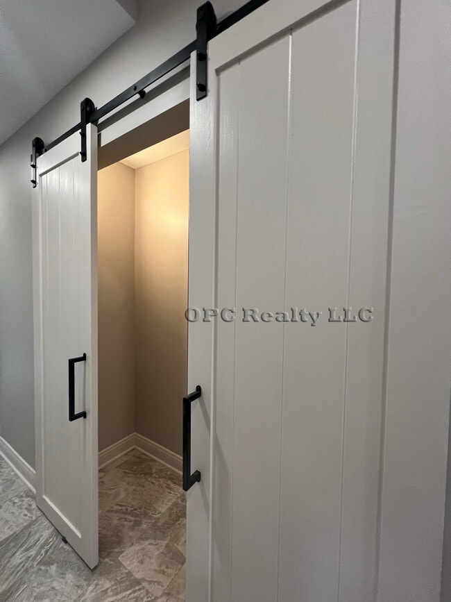 Photo - 709 Webster St