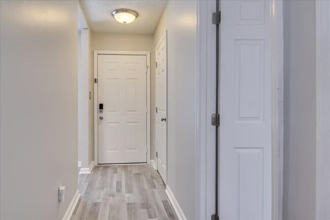 Photo - West Augusta Furnish Short Term Retnal