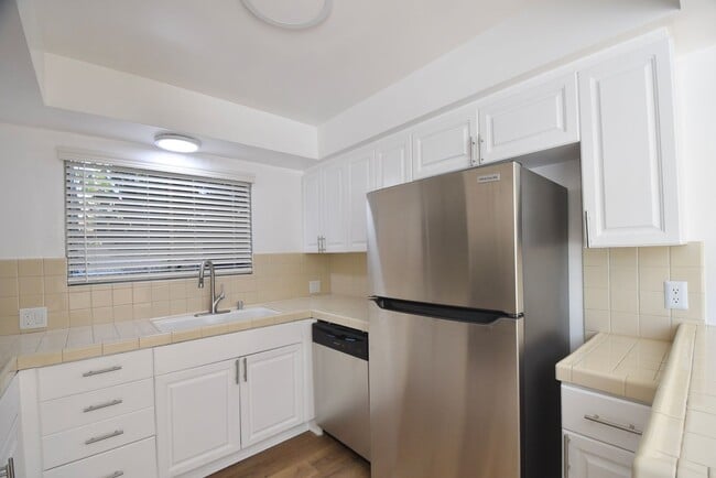 Photo - 14706 Dickens St Unit 11