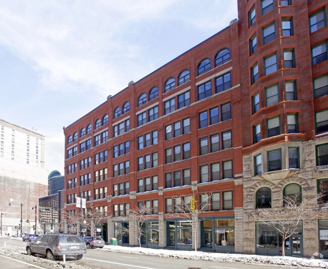 Photo - 525 S. Dearborn St.