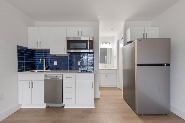 Quartz Countertops - The Charlie
