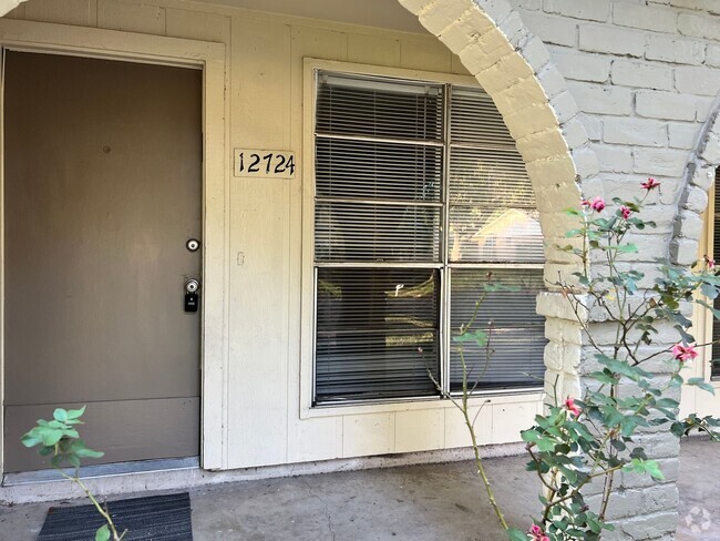 Building Photo - Duplex in Southwest Houston with Spacious ... Rental