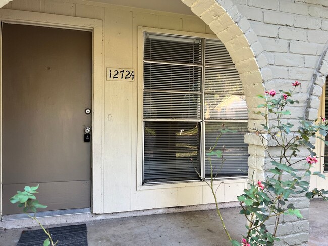 Duplex in Southwest Houston with Spacious ... - Duplex in Southwest Houston with Spacious ... House