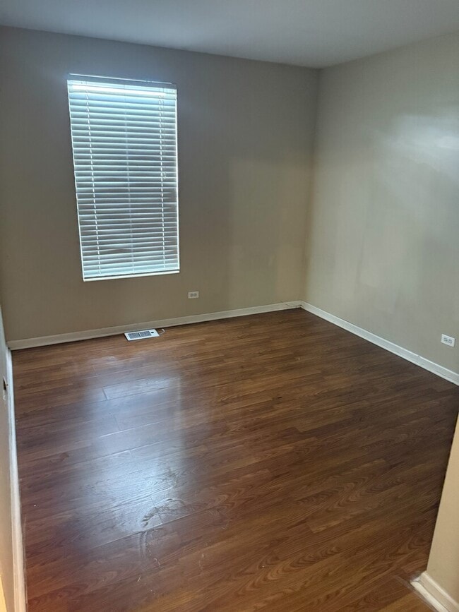 Photo - 550 Conservatory Ln