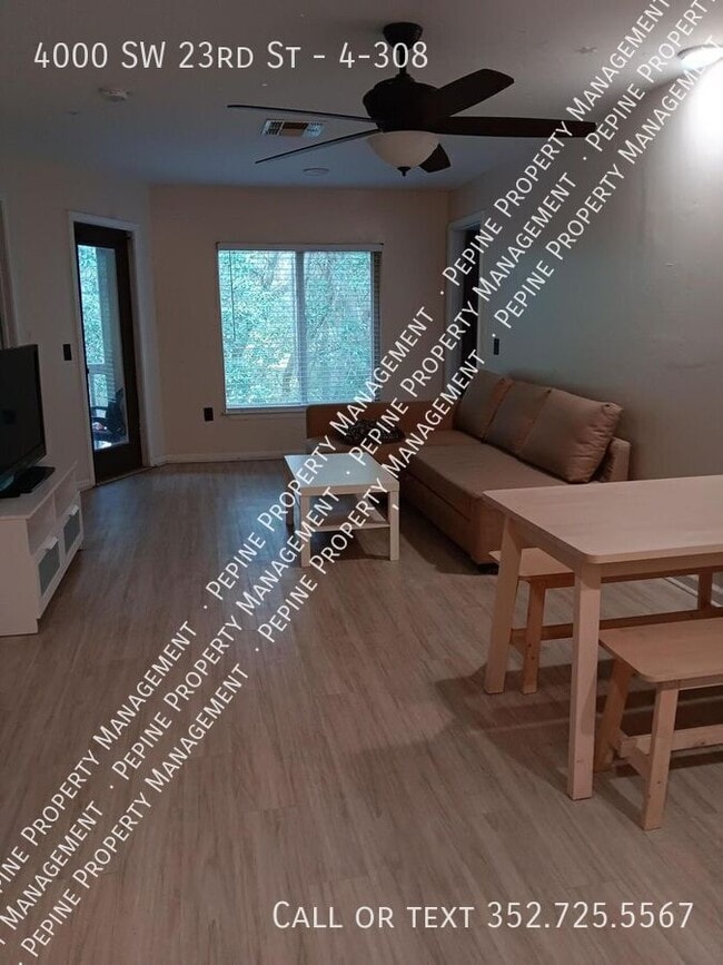 Photo - 4000 SW 23rd St