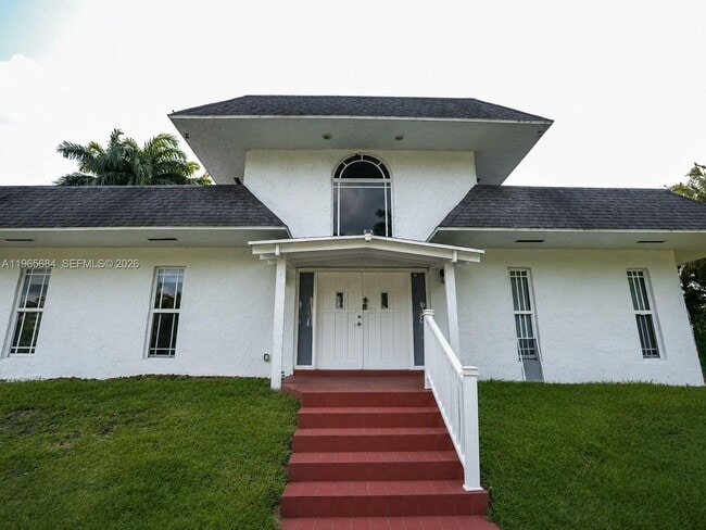 Building Photo - 901 SW 121st Ave