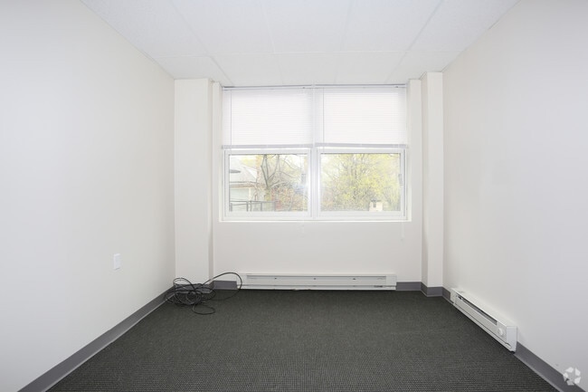 Bedroom - Linwood Manor