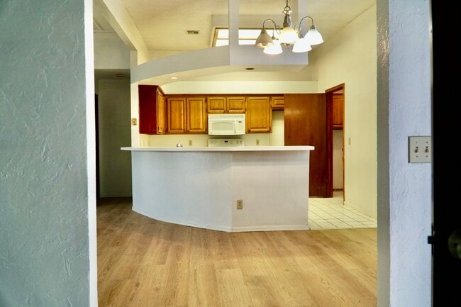 Photo - 5004 SE 84th St