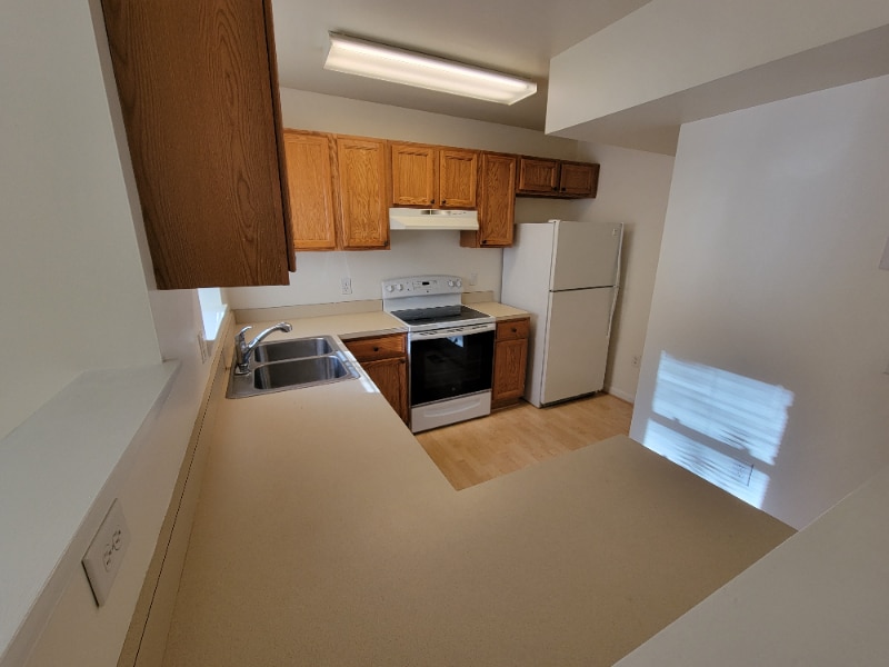 Photo - 815 Stoll St