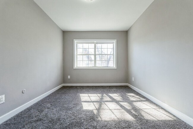 Step into comfort at Parkside Apartments, where natural light fills spacious living areas. Enjoy modern amenities and a tranquil atmosphere, perfect for relaxation. Schedule your tour today and envision your new lifestyle!