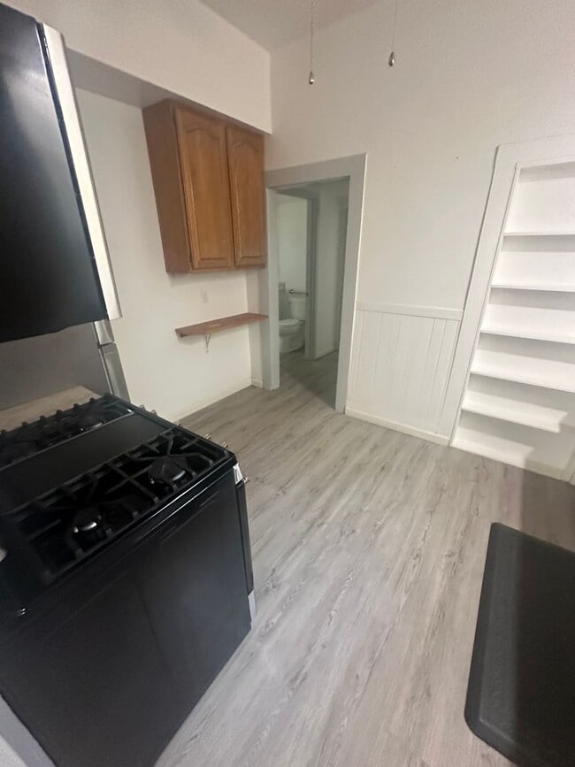 Photo - Downtown Beauty!