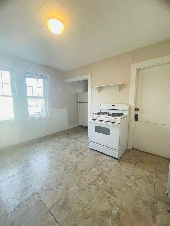 Photo - 16 Templeton Pkwy Unidad 2